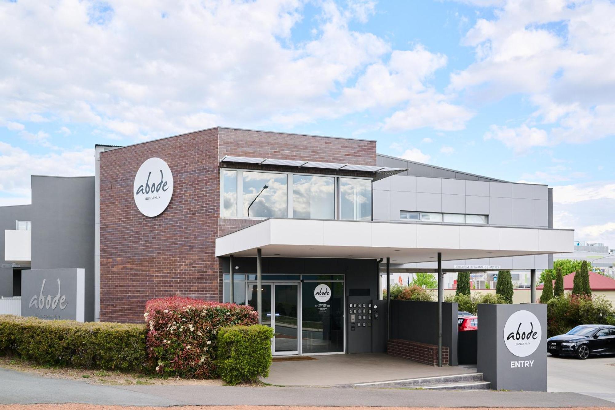 Апарт отель Abode Gungahlin Канберра Экстерьер фото