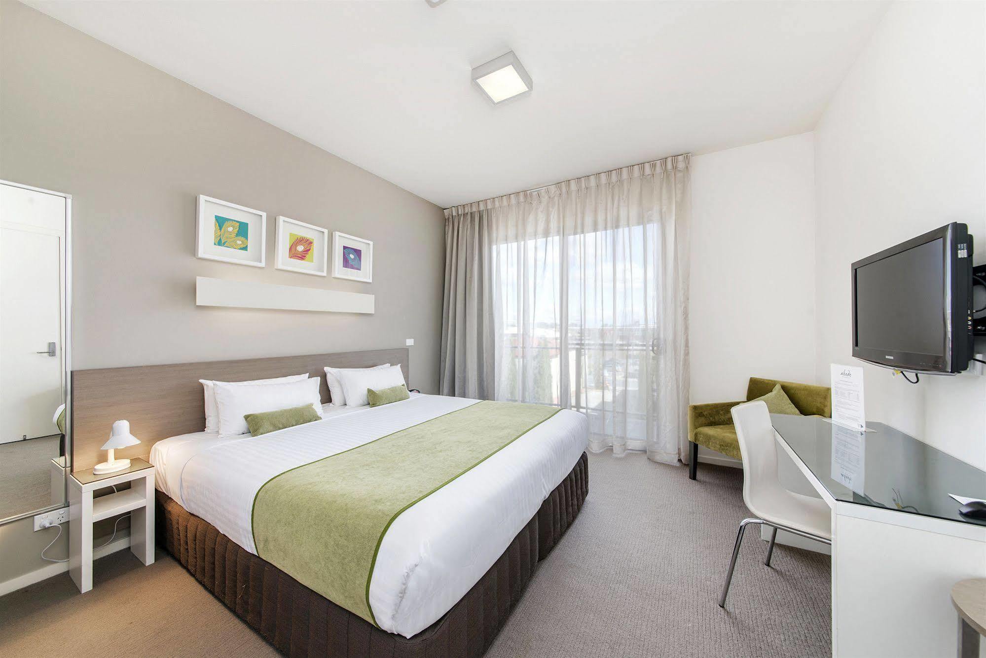 Апарт отель Abode Gungahlin Канберра Экстерьер фото